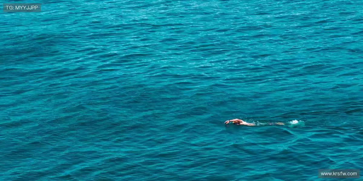 📱实时弹幕,全球球迷在线狂欢!💬